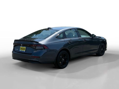 New 2025 Honda Accord SE image 5