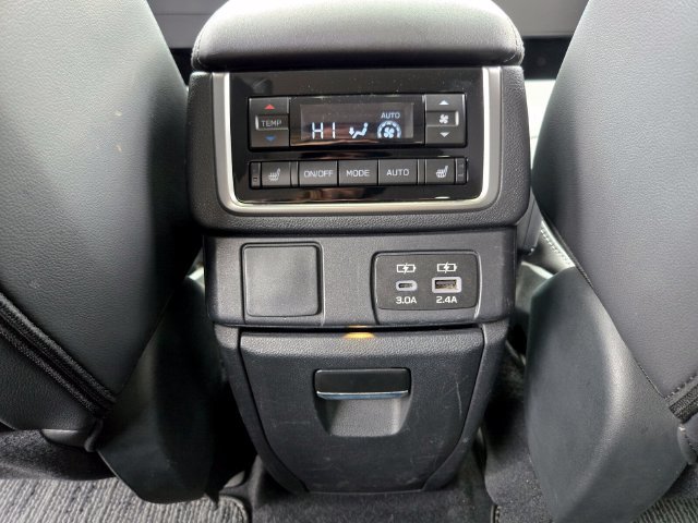 Used 2023 Subaru Ascent Limited w/ Technology Package AWD/4WD image 17