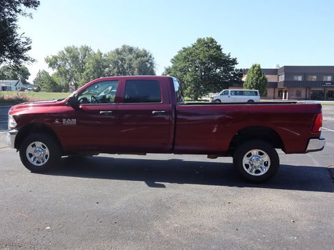 Used 2018 RAM 2500 Tradesman w/ Chrome Appearance Group AWD/4WD image 9