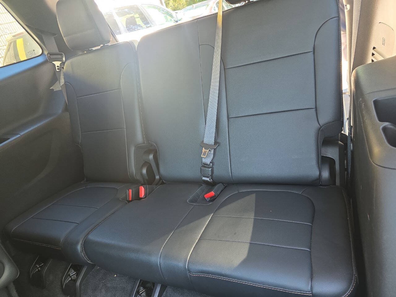 Used 2019 Chevrolet Traverse Premier w/ Driver Confidence II Package FWD image 13
