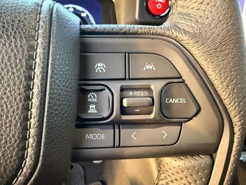 Used 2025 Toyota Tacoma TRD Pro image 18