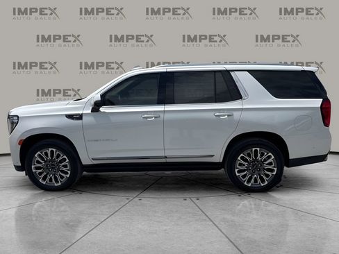 Used 2024 GMC Yukon Denali Ultimate AWD/4WD image 2