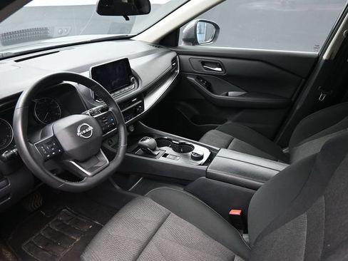 Used 2025 Nissan Rogue SV AWD/4WD image 22