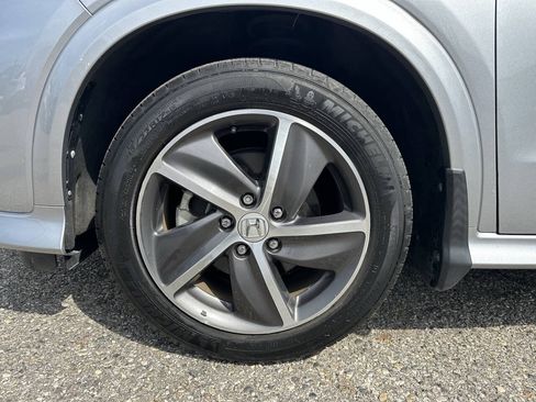 Used 2019 Honda HR-V Touring image 11