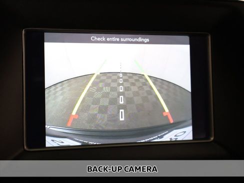 Used 2020 Jeep Grand Cherokee Laredo w/ Security & Convenience Group image 4