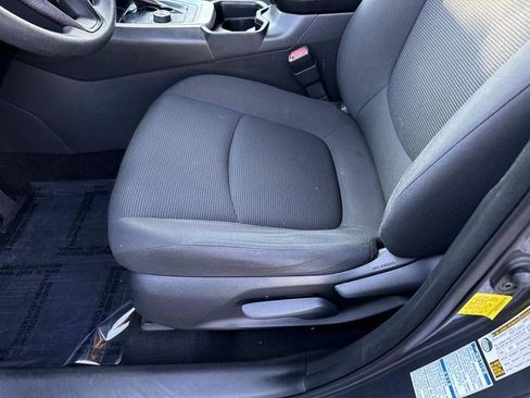 Used 2019 Toyota RAV4 LE image 15