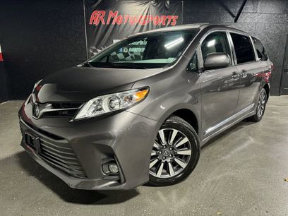Used 2019 Toyota Sienna XLE