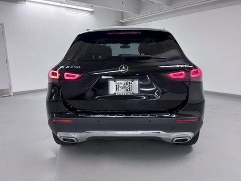 Used 2023 Mercedes-Benz GLA 250 4MATIC image 6