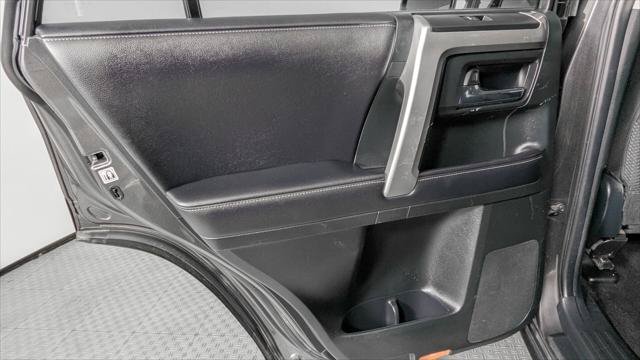 Used 2018 Toyota 4Runner SR5 AWD/4WD image 14