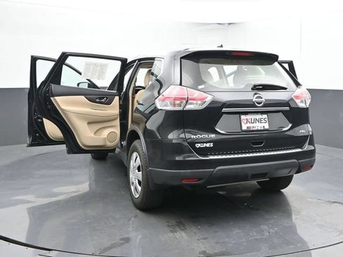 Used 2016 Nissan Rogue S AWD/4WD image 46