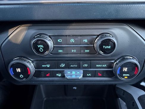 Used 2023 Ford Bronco Outer Banks w/ Sasquatch Package image 18