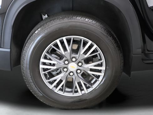 Used 2026 Chevrolet Traverse LT AWD/4WD image 34