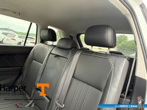 Used 2024 Volkswagen Tiguan SE FWD image 9