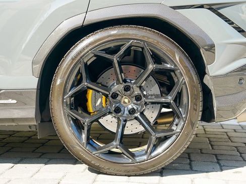 Used 2023 Lamborghini Urus Performante image 17