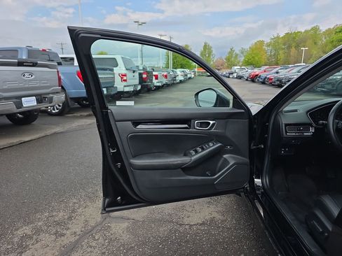 Used 2024 Honda Civic Touring image 18