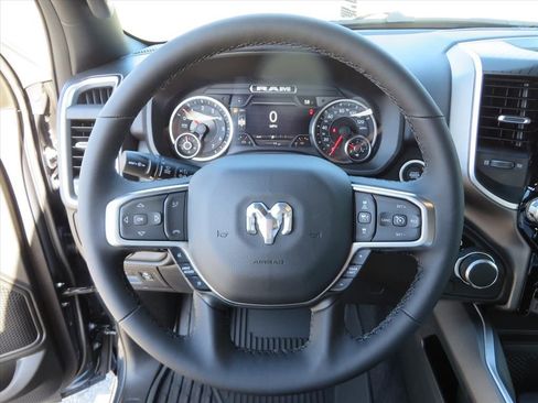 New 2026 RAM 1500 Big Horn AWD/4WD image 18