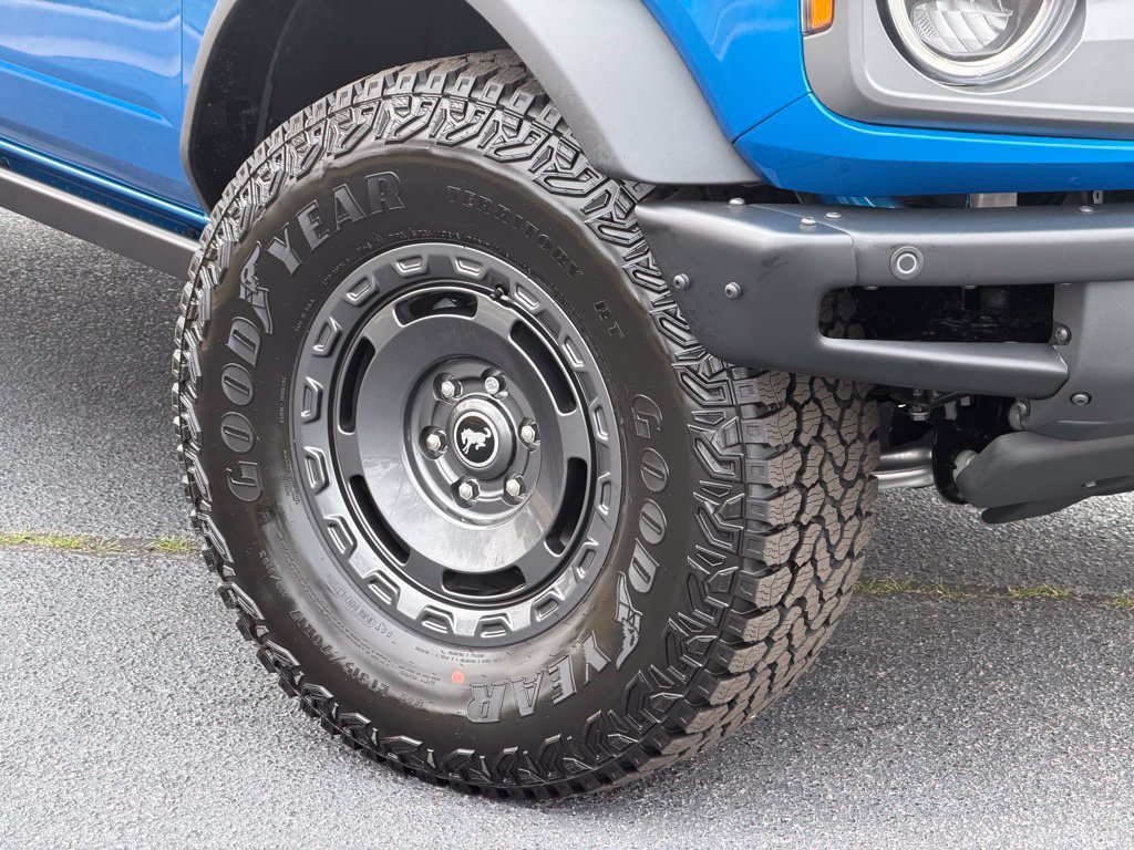Certified 2025 Ford Bronco Badlands AWD/4WD image 11
