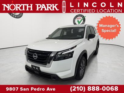 Used 2024 Nissan Pathfinder S