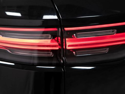 Certified 2022 Porsche Cayenne image 35