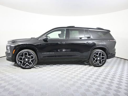 Used 2026 Chevrolet Traverse High Country w/ LPO, Floor Liner Package AWD/4WD image 2