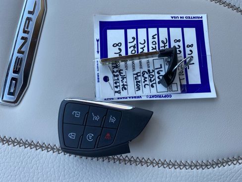 New 2026 GMC Yukon Denali w/ Denali Reserve Package image 33