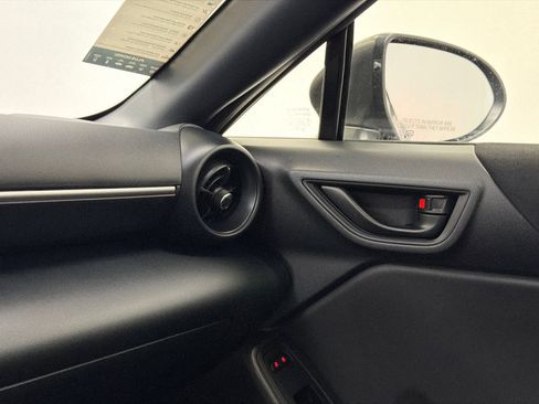 Used 2024 Toyota GR86 Premium RWD image 29