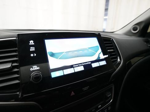 Certified 2021 Honda Pilot Touring image 20