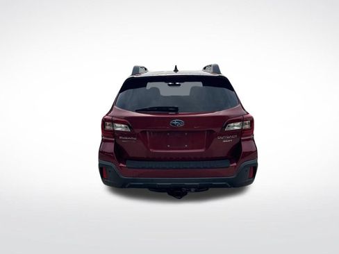 Used 2018 Subaru Outback 3.6R Limited AWD/4WD image 7