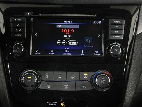 Certified 2021 Nissan Rogue Sport S FWD image 8