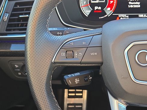 Used 2024 Audi SQ5 Prestige image 21