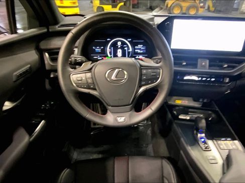 Certified 2025 Lexus UX 300h F SPORT Handling image 6