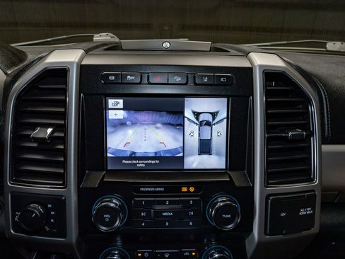 Used 2020 Ford F250 Lariat image 23