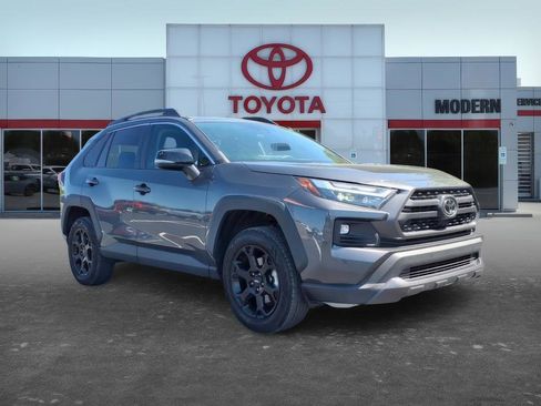 Used 2022 Toyota RAV4 TRD Off-Road AWD/4WD image 9