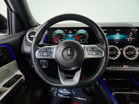 Certified 2022 Mercedes-Benz GLB 250 image 17
