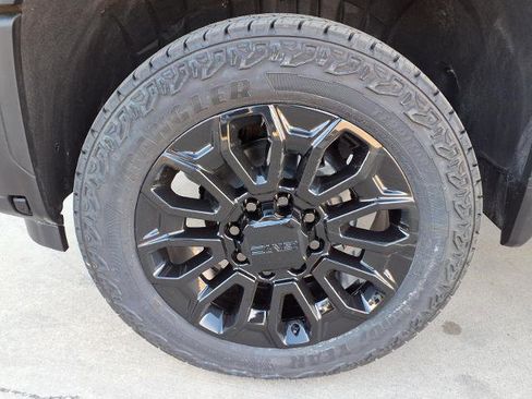 New 2026 GMC Sierra 2500 AT4 w/ AT4 Premium Plus Package image 22