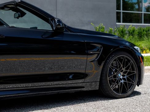 Used 2020 BMW M4 Convertible w/ Competition Package RWD image 10