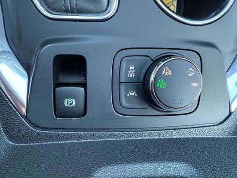 Used 2019 Chevrolet Traverse Premier image 29