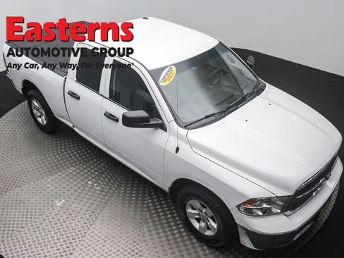 Used 2023 RAM 1500 Tradesman w/ Chrome Appearance Group RWD image 3