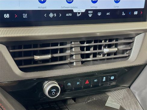 Used 2025 Ford Explorer ST image 14