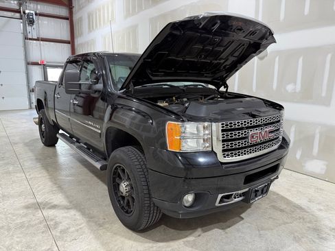 Used 2013 GMC Sierra 2500 Denali image 24