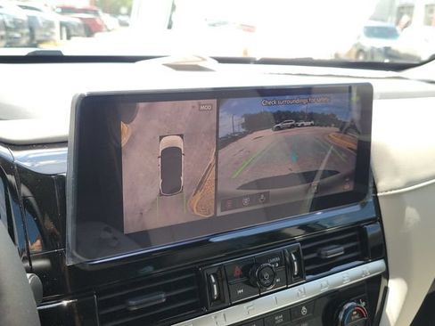 New 2026 Nissan Pathfinder SL FWD image 30