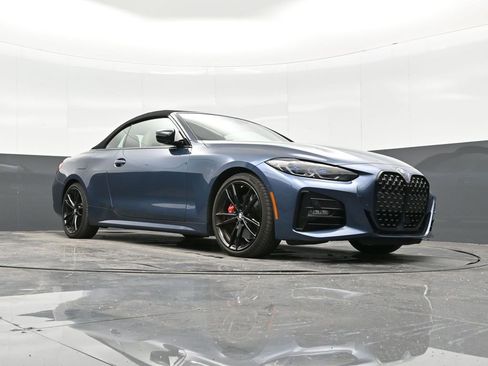 Used 2021 BMW 430i Convertible w/ Executive Package image 40