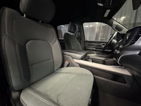 Used 2019 RAM 1500 Big Horn RWD image 37
