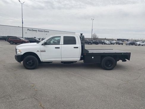 Used 2015 RAM 3500 Tradesman image 3