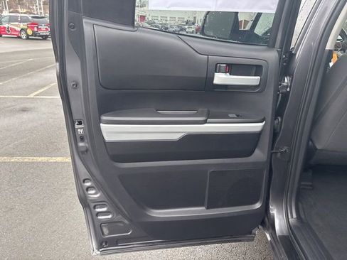 Used 2016 Toyota Tundra SR5 image 17