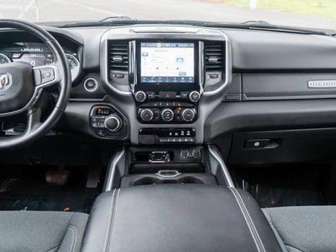 Used 2022 RAM 1500 Big Horn AWD/4WD image 16