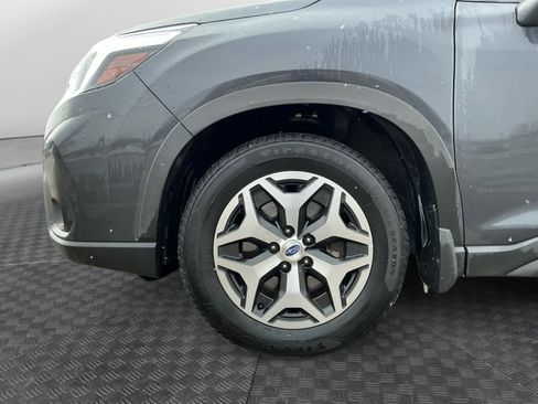 Used 2019 Subaru Forester Premium w/ All-Weather Package image 14