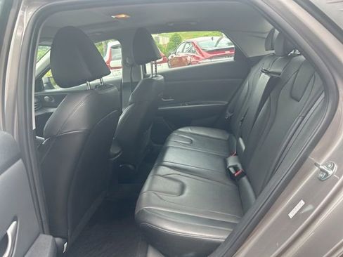 Used 2023 Hyundai Elantra Limited w/ Cargo Package FWD image 7