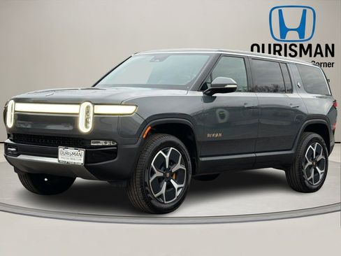 Used 2023 Rivian R1S Adventure image 2