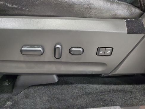 Used 2013 Ford Expedition Limited AWD/4WD image 21